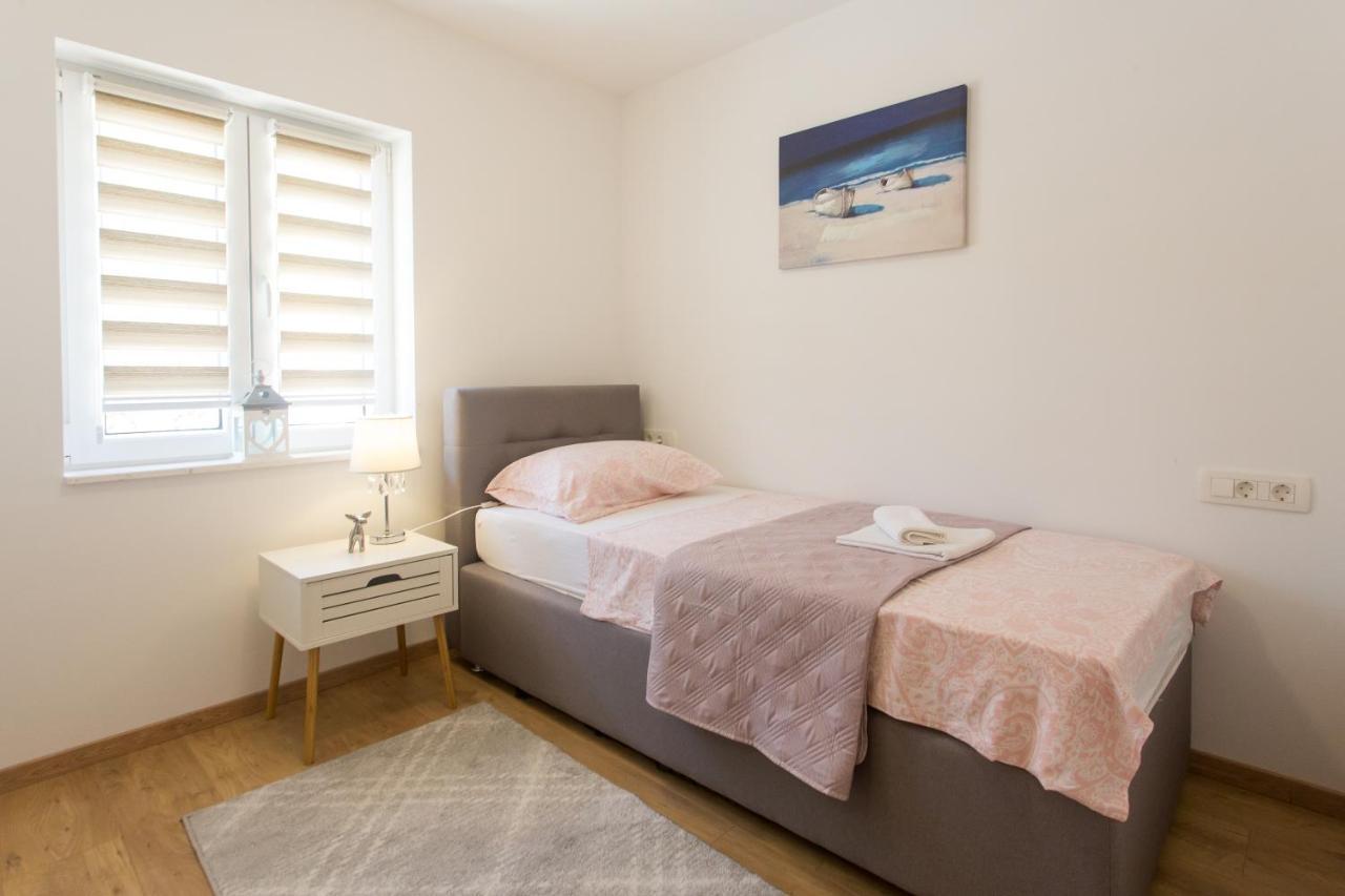 Villa Ivano With Sea&Mountain View Kastel Stari Ngoại thất bức ảnh
